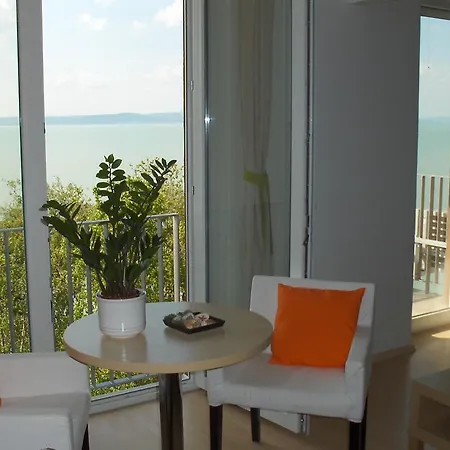 아파트 Club218 Viktoria Wellness Apartman